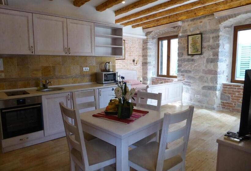 اتاق سوپریور چهار تخته, Apartments đukić