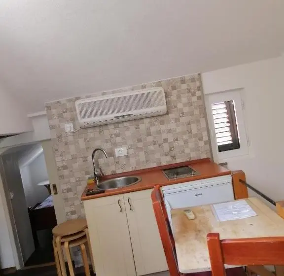 Economy Quadruple Room, Apartments đukić