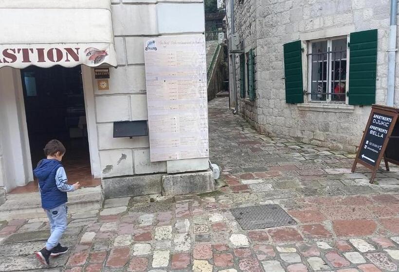 اتاق کلاسیک چهارنفره, Apartments đukić