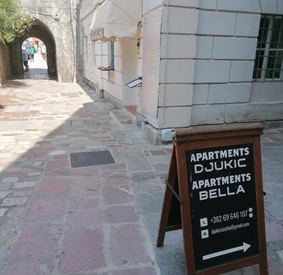 اتاق خانوادگی, Apartments đukić