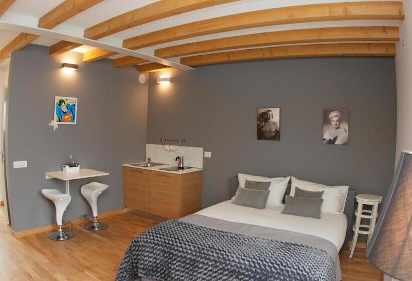 スタンダードスタジオ, Casa Galante