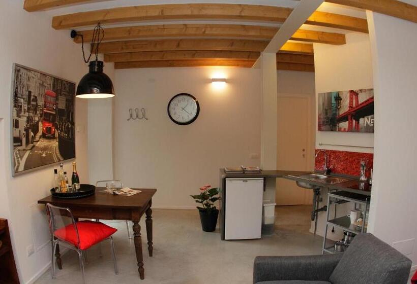Студия Superior, Casa Galante