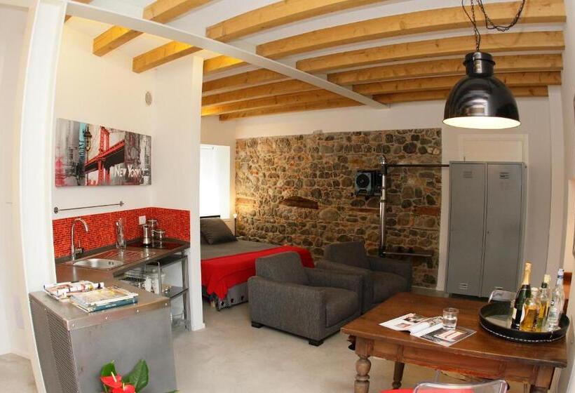 スーペリアスタジオ, Casa Galante