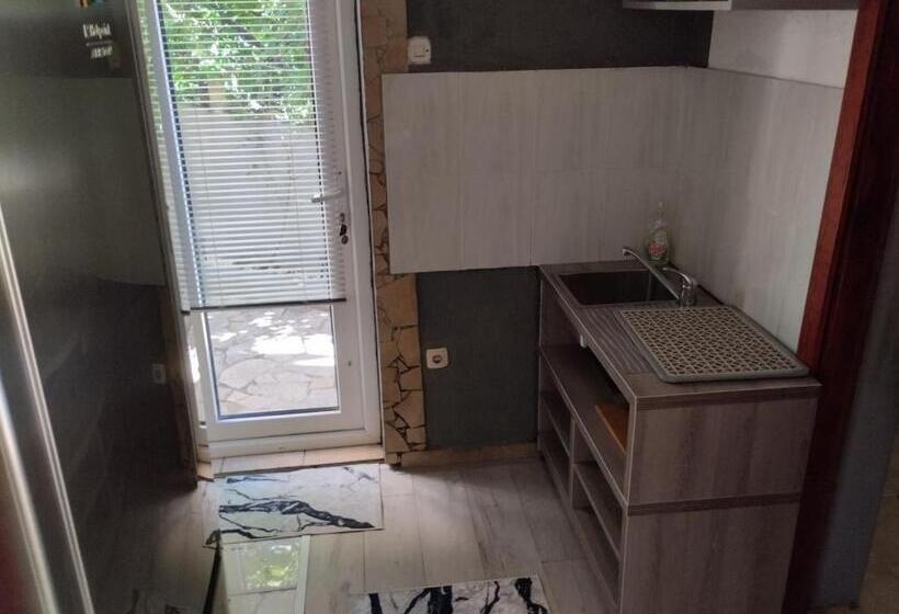 مجموعه ویستا شهر, Guesthouse Panorama