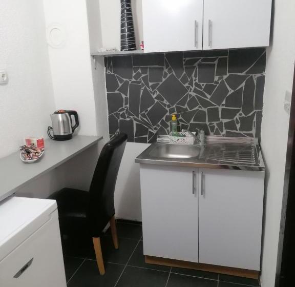 اتاق استاندارد سه نفره, Guesthouse Panorama