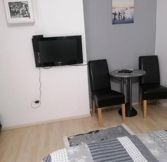 اتاق استاندارد سه نفره, Guesthouse Panorama