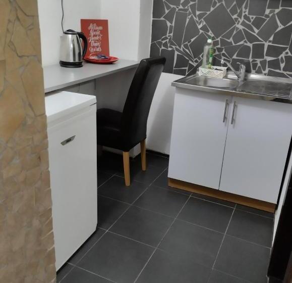 اتاق استاندارد سه نفره, Guesthouse Panorama