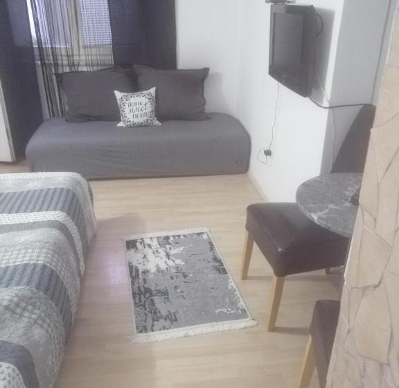 اتاق استاندارد سه نفره, Guesthouse Panorama