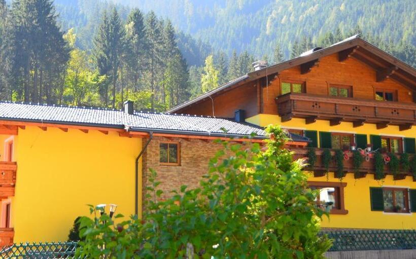 샬레, Landhaus Marlies