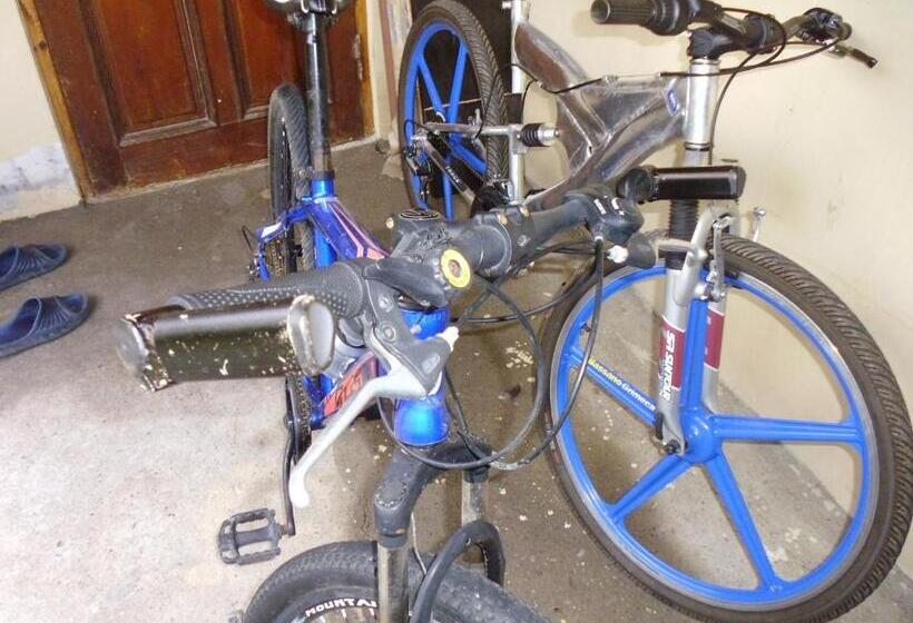 スタンダードルーム, Private House In Batumi