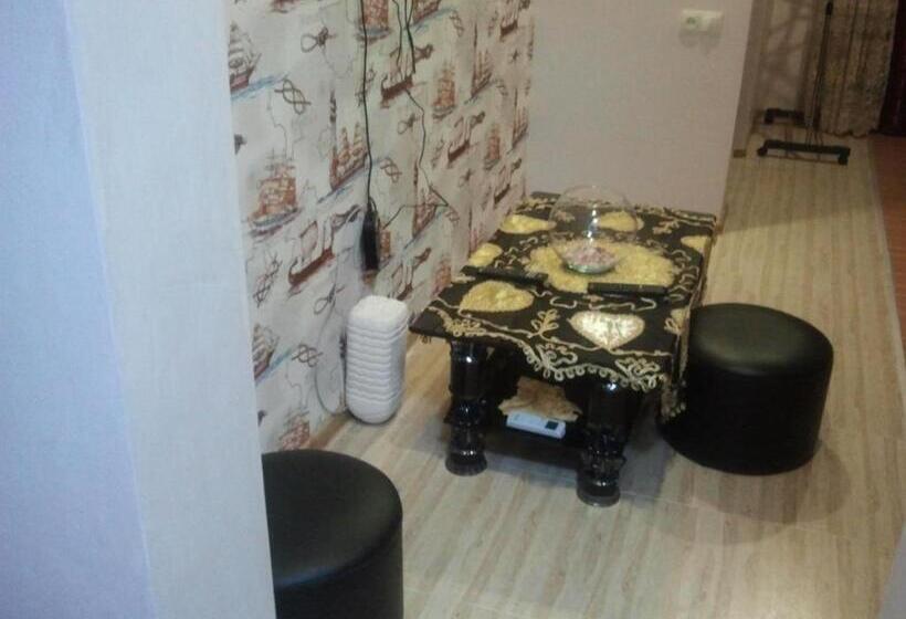 ファミリールーム, Private House In Batumi