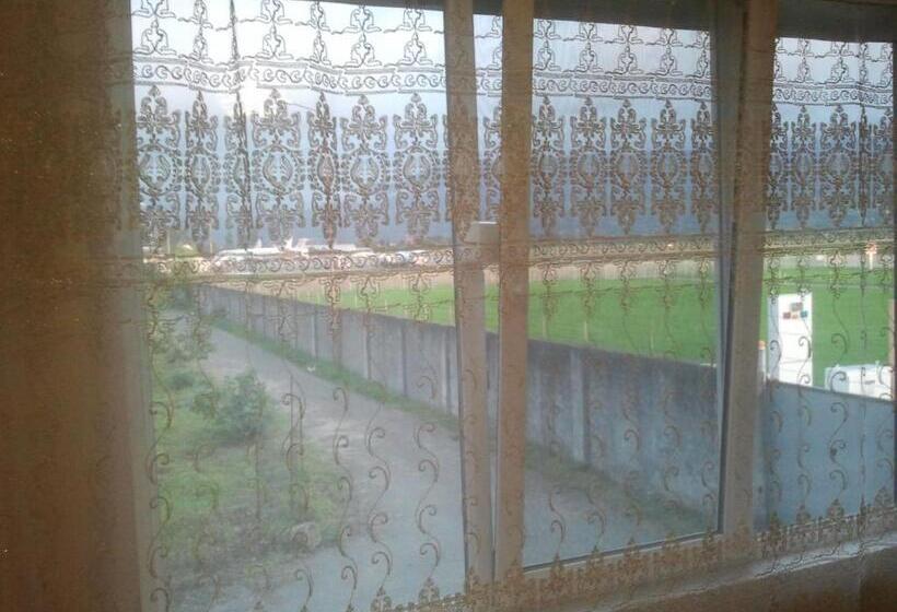 ファミリールーム, Private House In Batumi