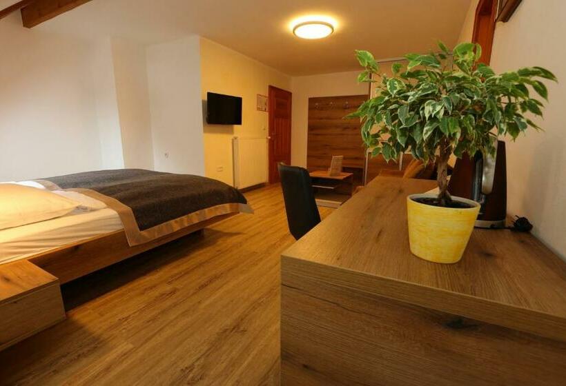 اتاق استاندارد, Vila Edelweiss Rooms&app Kranjska Gora