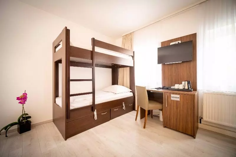 سوییت جونیور, Anor Hotel & Conference Center Frankfurt Airport