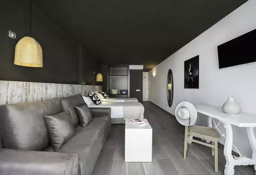 استودیوی استاندارد, Aparthotel Vibra Mogambo