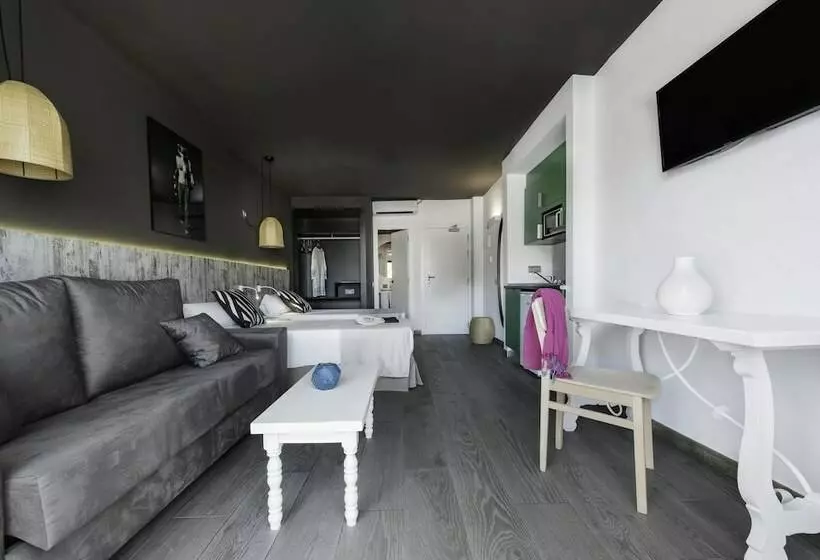 استودیوی استاندارد, Aparthotel Vibra Mogambo