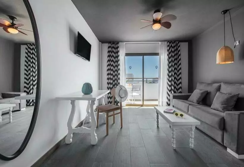 استودیوی استاندارد, Aparthotel Vibra Mogambo