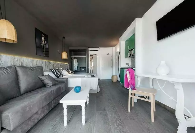 استودیوی استاندارد, Aparthotel Vibra Mogambo