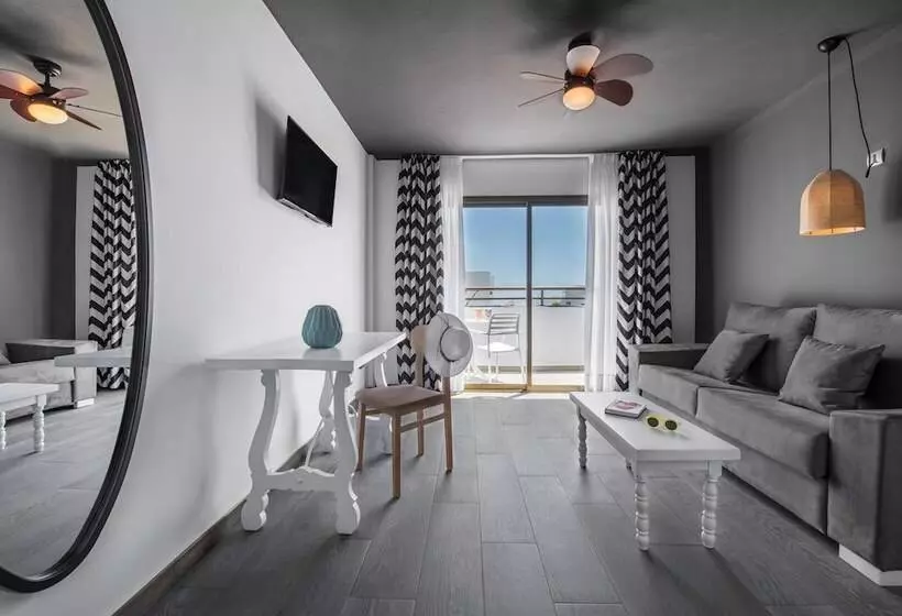 استودیوی استاندارد, Aparthotel Vibra Mogambo