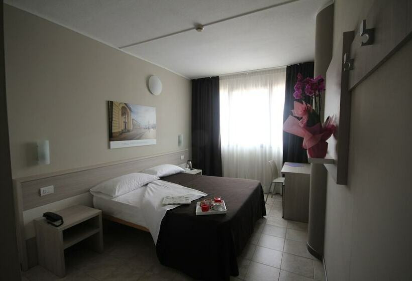 标准间, Best Quality Hotel Politecnico