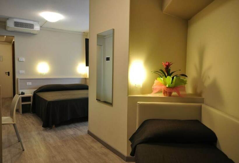 标准三人间, Best Quality Hotel Politecnico