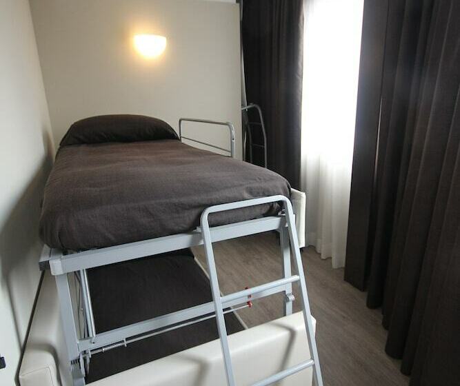 غرفة قياسية رباعية, Best Quality Hotel Politecnico