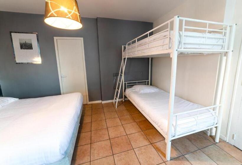 スタンダードトリプルルーム, Furania