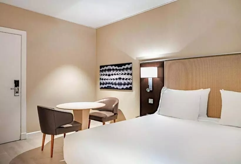 Superior Room King Size Bed