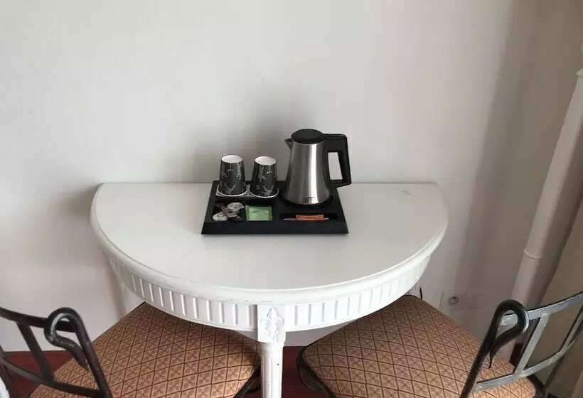 ガーデンビュースーペリアールーム, Avignon Grand