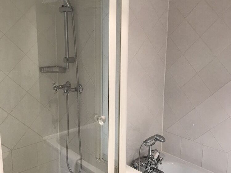 Трехместный Номер Superior, Avignon Grand