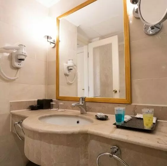 اتاق استاندارد, Baron Hotel Cairo