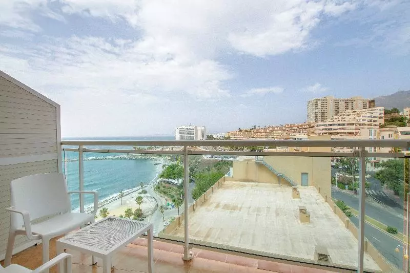 اتاق اساندارد با چشم‌انداز جانبی به دریا, Best Benalmadena