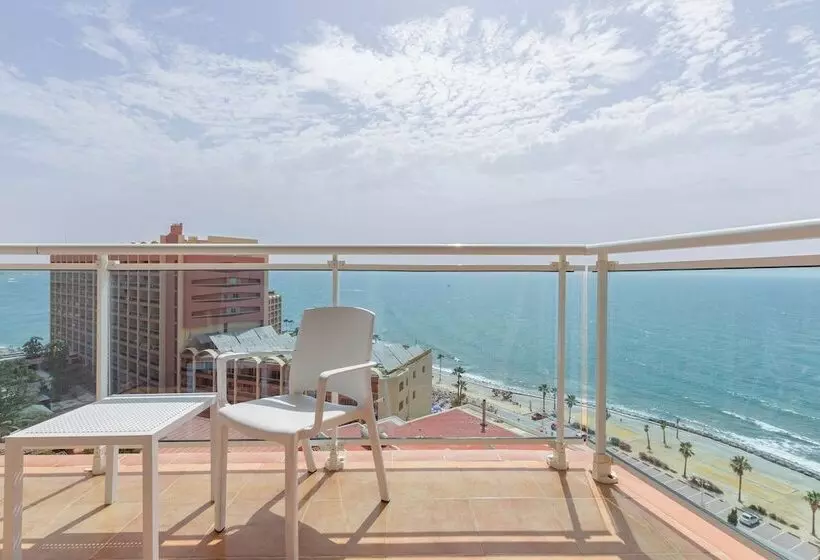 اتاق اساندارد با چشم‌انداز جانبی به دریا, Best Benalmadena