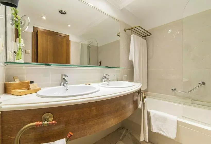 اتاق استاندارد با چشم‌انداز استخر, Cm Mallorca Palace  Only Adults