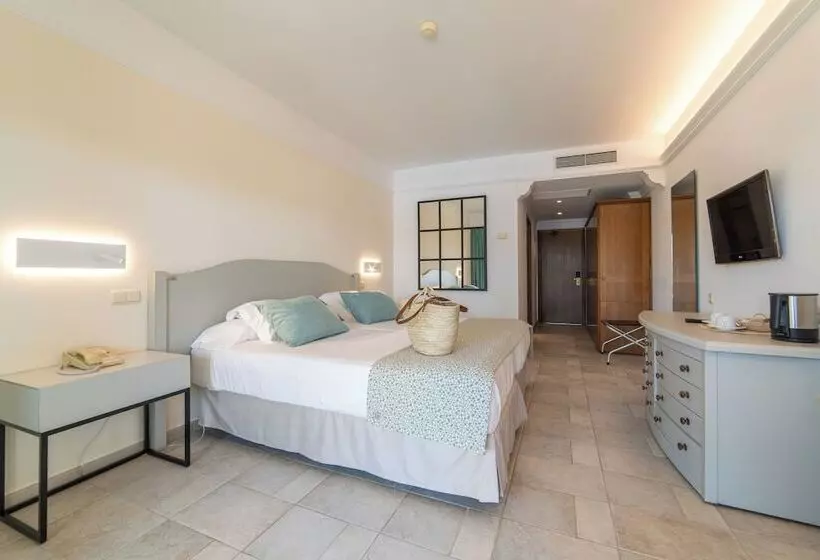 اتاق استاندارد با چشم‌انداز استخر, Cm Mallorca Palace  Only Adults