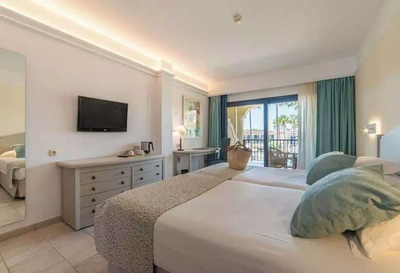 اتاق استاندارد با چشم‌انداز استخر, Cm Mallorca Palace  Only Adults