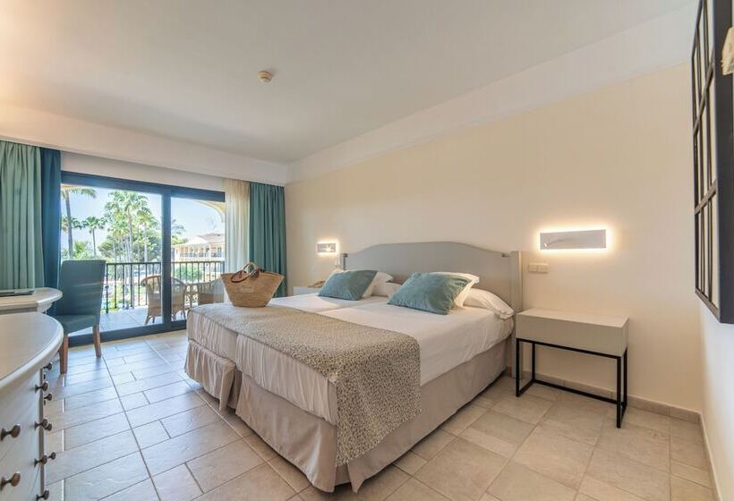 Номер Стандарт Вид на Бассейн, Cm Mallorca Palace  Only Adults