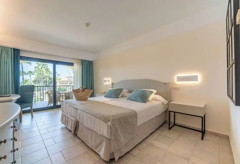 اتاق استاندارد با چشم‌انداز استخر, Cm Mallorca Palace  Only Adults