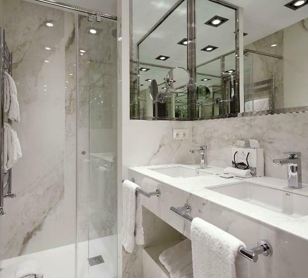 חדר קלאסי עם נוף עירוני, De Londres Y De Inglaterra