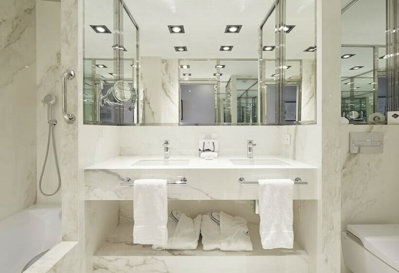 חדר קלאסי עם נוף לים, De Londres Y De Inglaterra