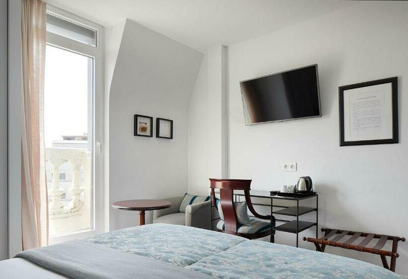 חדר בסיסי, De Londres Y De Inglaterra