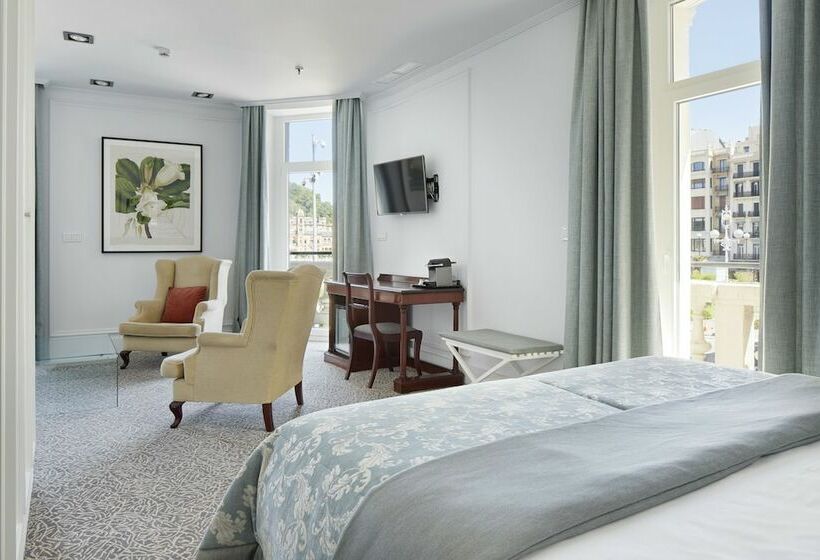 주니어 스위트 바다 전망, De Londres Y De Inglaterra