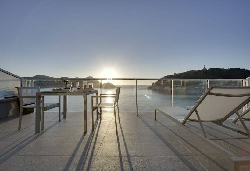 חדר פנטהאוז, De Londres Y De Inglaterra