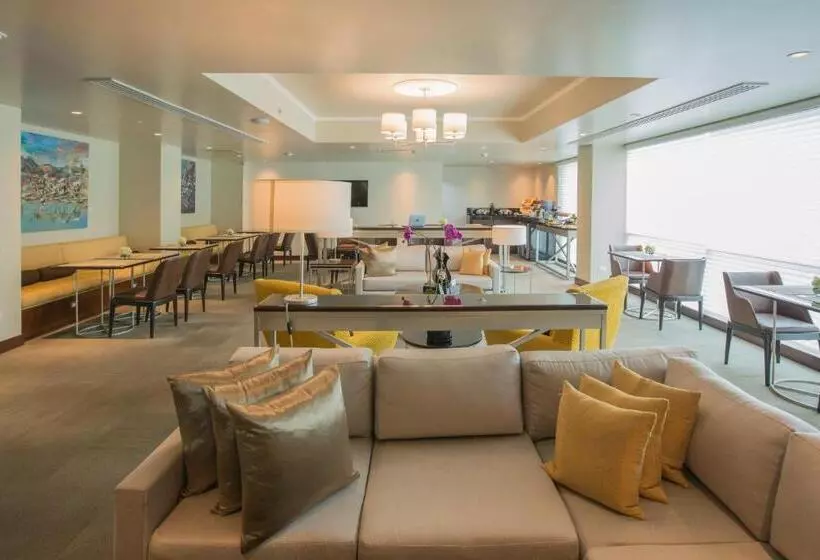 اتاق اجرایی, Delfines Hotel & Convention Center