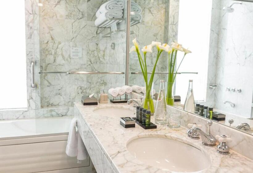 ジュニアスイート, Delfines Hotel & Convention Center