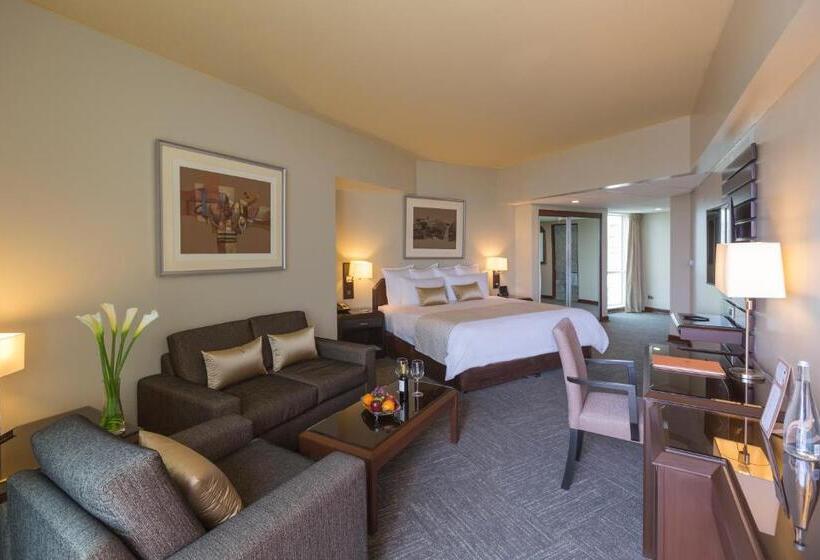 ジュニアスイート, Delfines Hotel & Convention Center