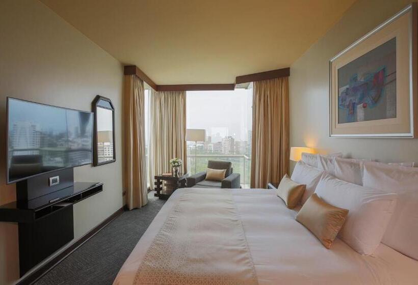 シニアスイート, Delfines Hotel & Convention Center