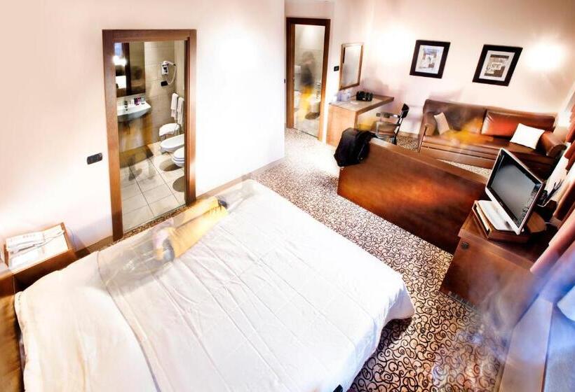 اتاق استاندارد, Europa