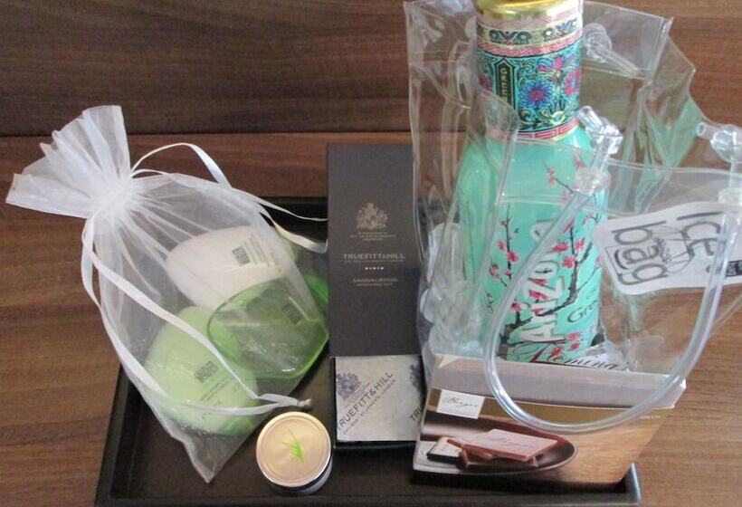 חדר סטנדרט עם מיטת קינג, Flemings Hotel Frankfurt Main Riverside