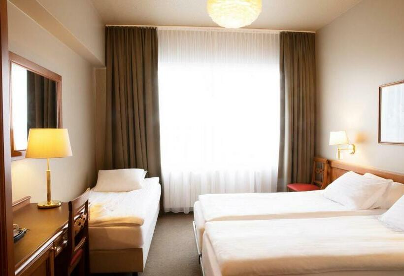 اتاق استاندارد سه نفره, Fosshotel Stykkisholmur
